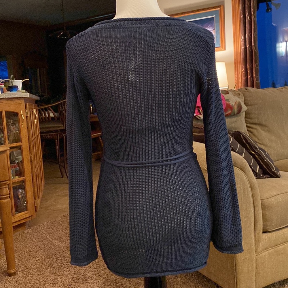 Hem & Thread crochet sweater Size Medium - Picture 3 of 8